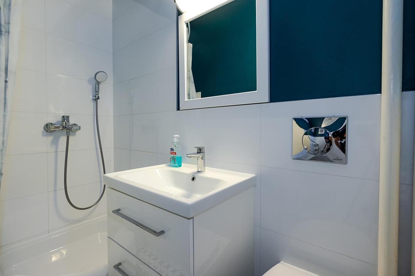 Unit Airport Miniapartments Bitwy Warszawskiej Warszawa Экстерьер фото